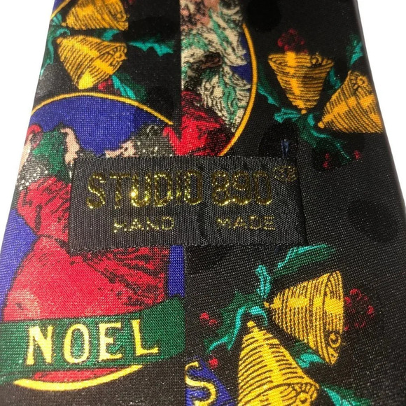 STUDIO 890 Santa Claus Christmas Xmas Men's Neck Tie Bells Holly Leaves Handmade - Picture 3 of 6
